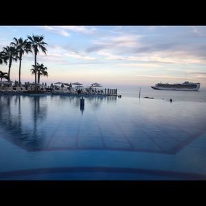 Meet your Posher, Devin